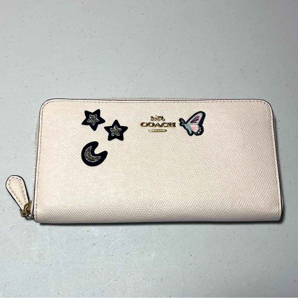 Coach Accordion Zip Wallet with Souvenir Embroidery